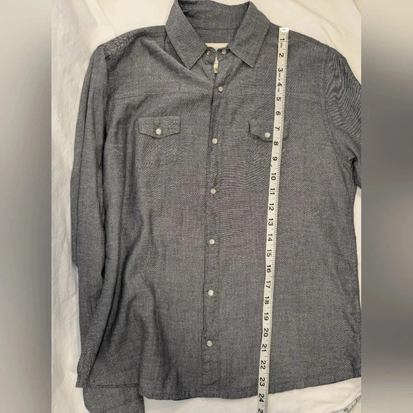 Joe's Jeans "The Shirt" grey long sleeve, pearl button snaps , size M - Picture 7 of 8